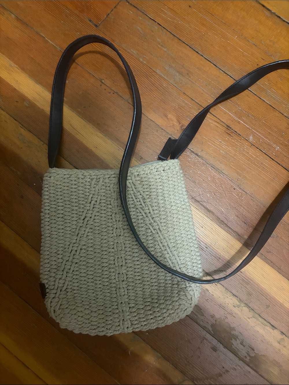 Liz Claiborne Beige Woven Crossbody with Dark Brown Strap